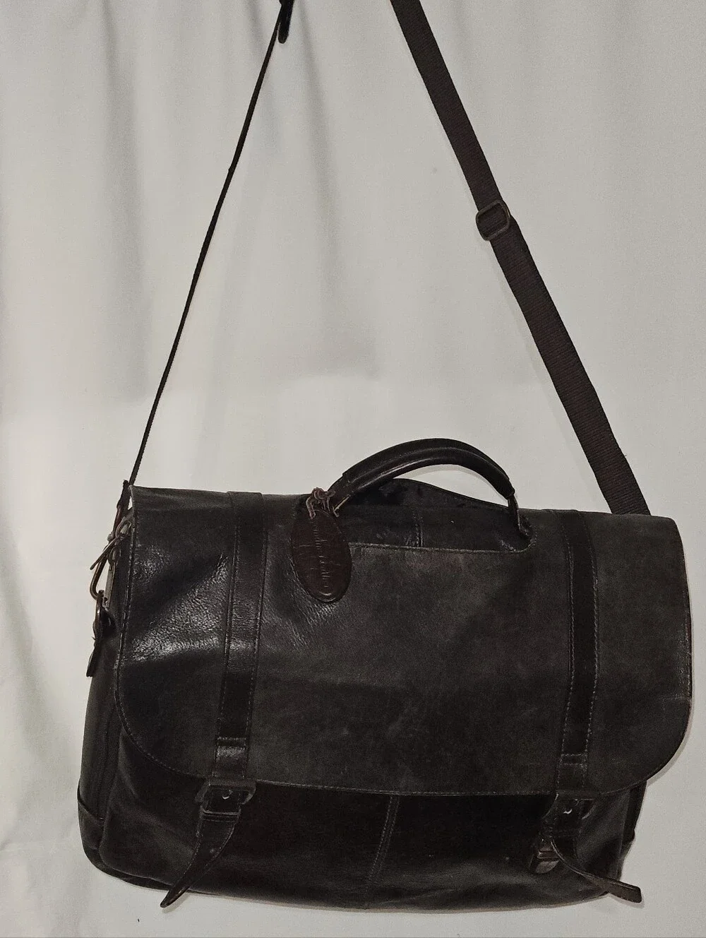PELLE STUDIO Wilson Leather Organizer Laptop Briefcase Crossbody Shoulder Bag